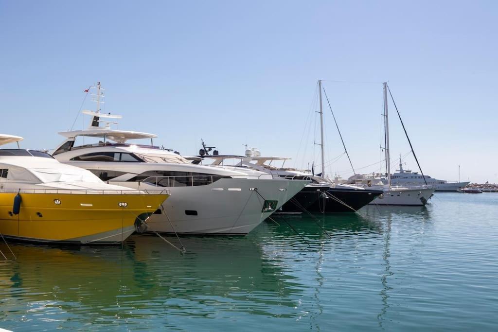 Puerto Banus Luxurious Apartment In The Heart Of The Port Μαρμπέλλα Εξωτερικό φωτογραφία