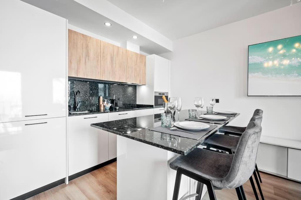 Puerto Banus Luxurious Apartment In The Heart Of The Port Μαρμπέλλα Εξωτερικό φωτογραφία