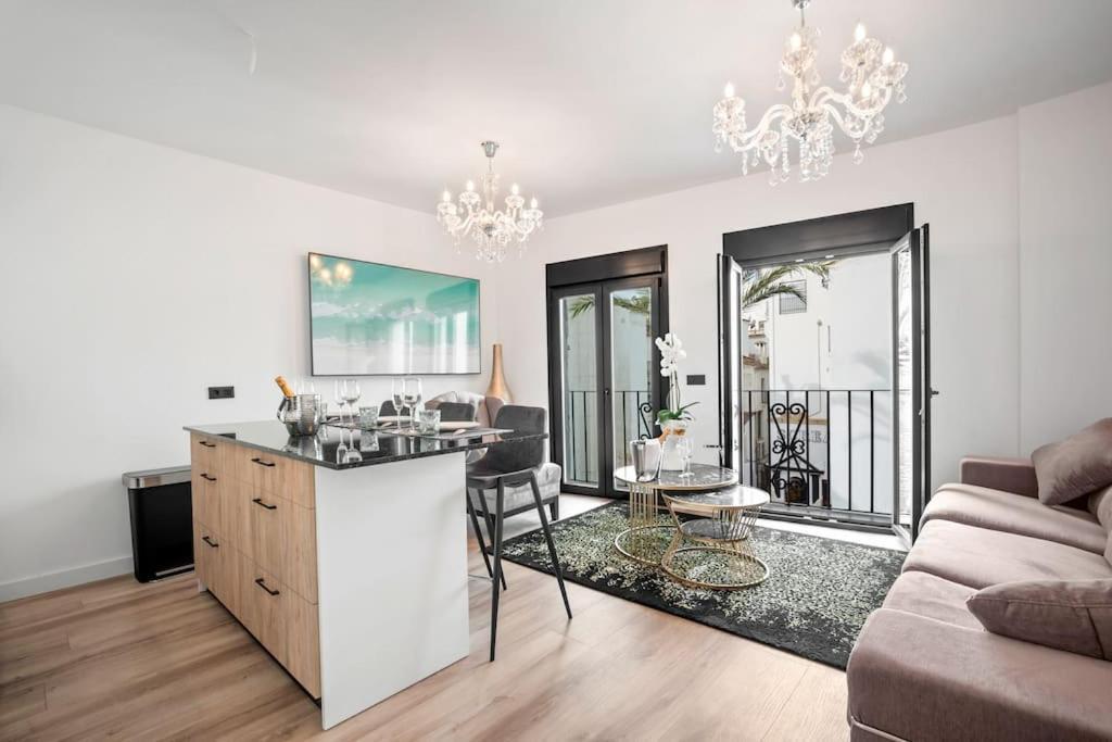 Puerto Banus Luxurious Apartment In The Heart Of The Port Μαρμπέλλα Εξωτερικό φωτογραφία